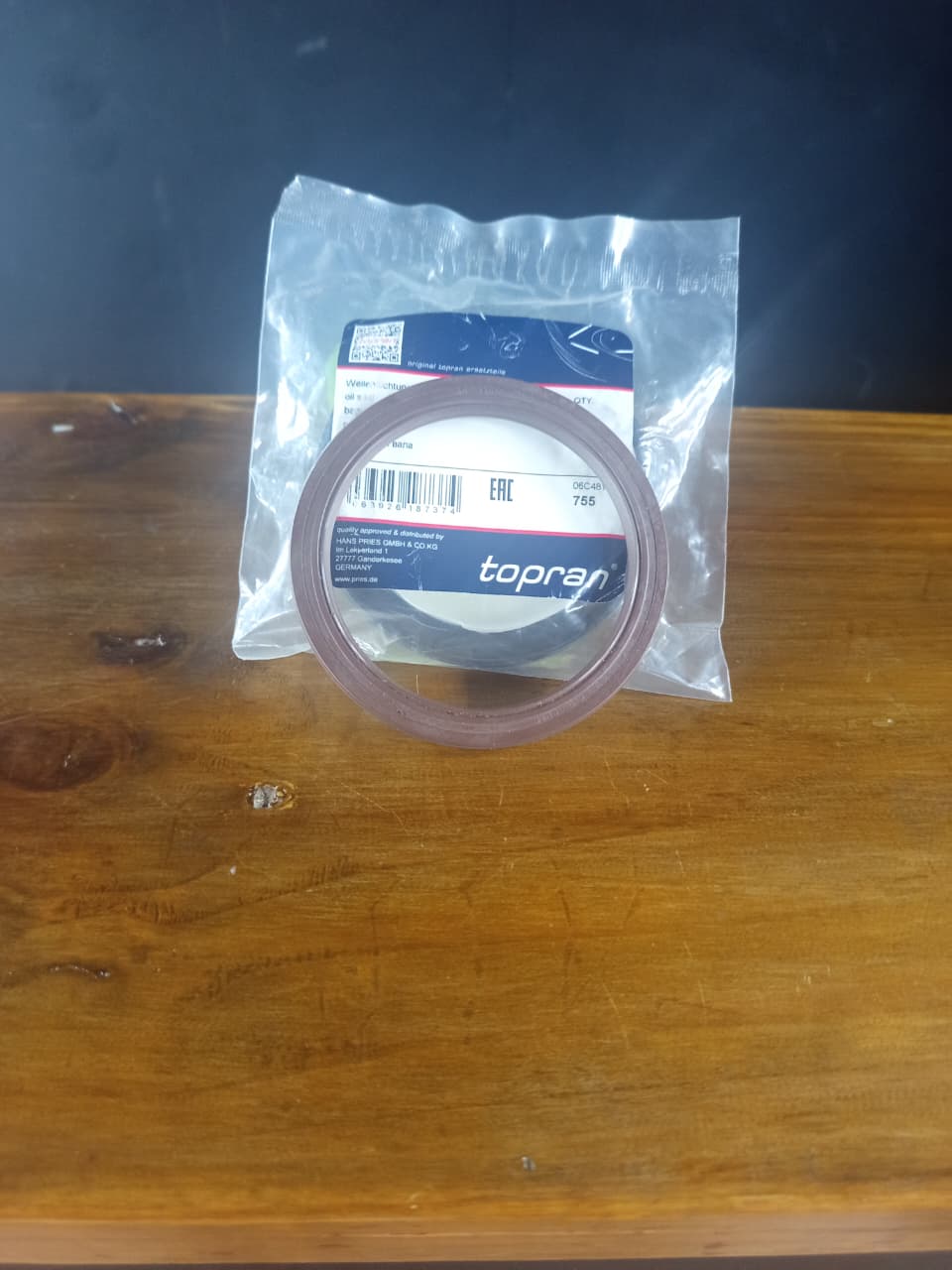 RETENEDOR CIGUEÑAL LADO CAJA EP6 1.6 